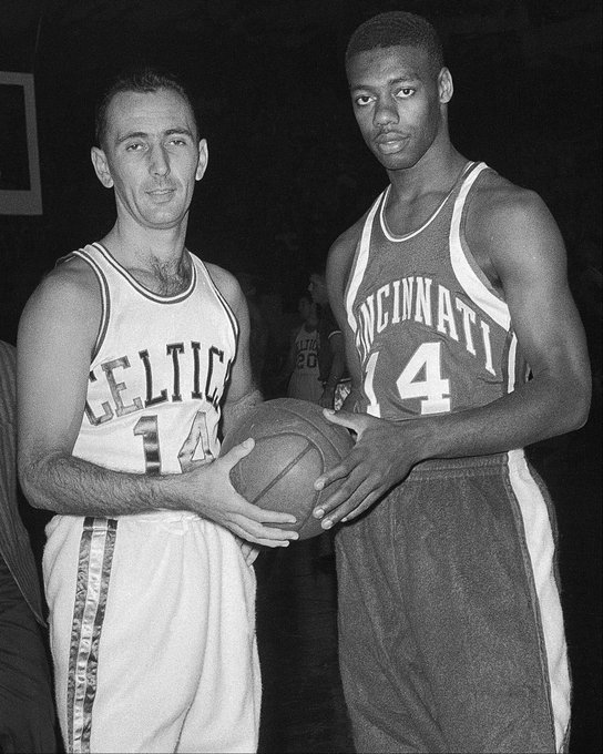 他的未来充 他的未来充